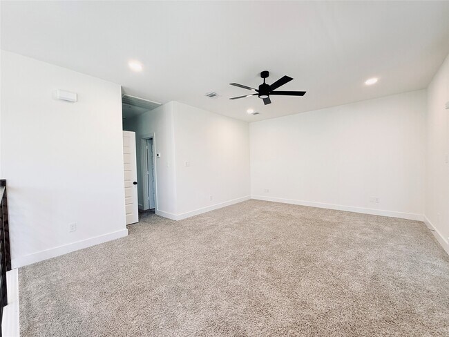 Building Photo - 16575 Oasis Glade Dr