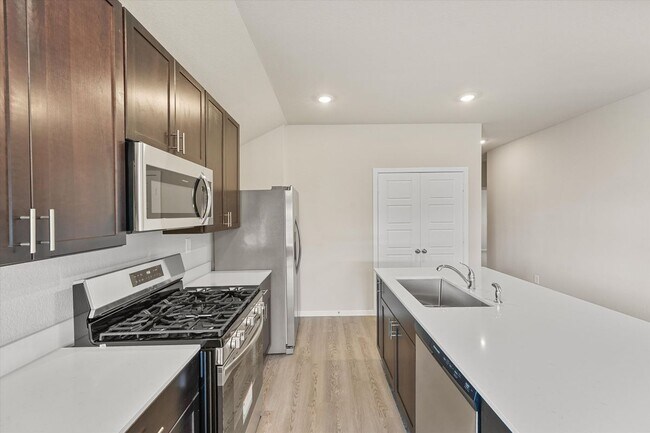 Building Photo - 10423 Cloud Nine Ct