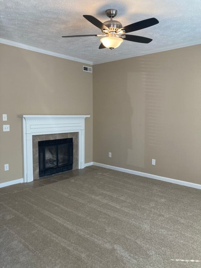 Building Photo - 108 Lakebrink Dr