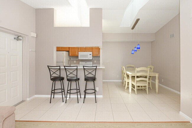 Building Photo - 2504 SE Anchorage Cove
