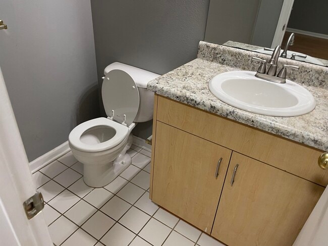 Building Photo - 2719 W Tharpe St