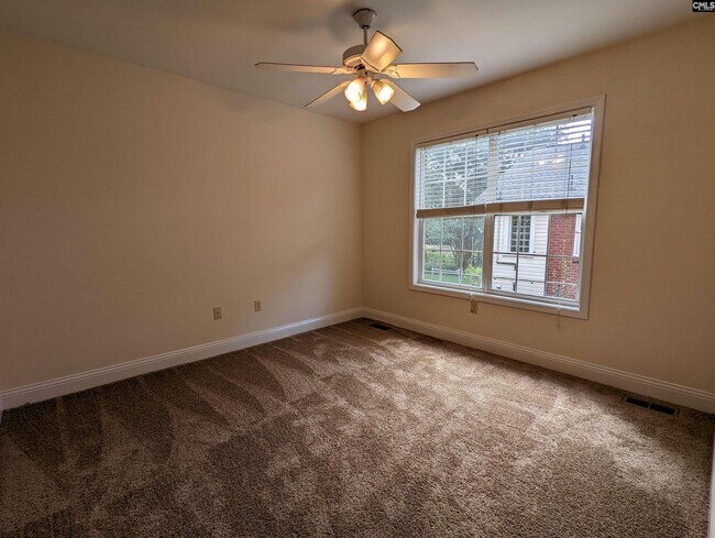 Building Photo - 221 S Pickens St