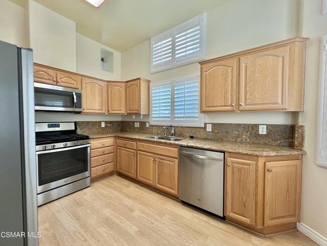 Building Photo - 255 N Skyline Dr