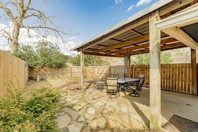 Building Photo - 2752 Galahad Dr