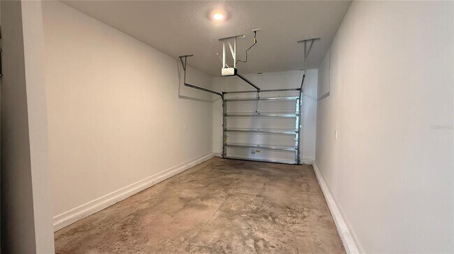 Building Photo - 4850 SW 80th Ln