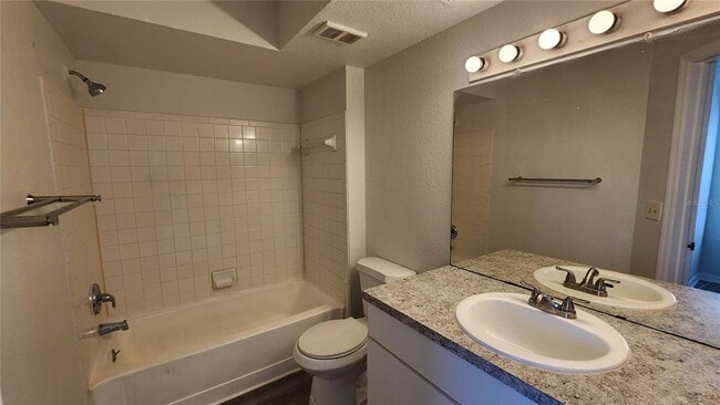 Building Photo - 4630 Commander Dr