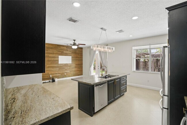 Building Photo - 20234 SW 128th Pl