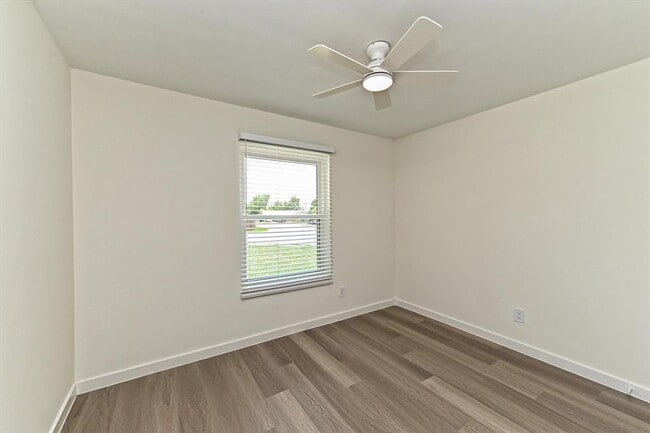 Building Photo - 1606 Normeadows Cir