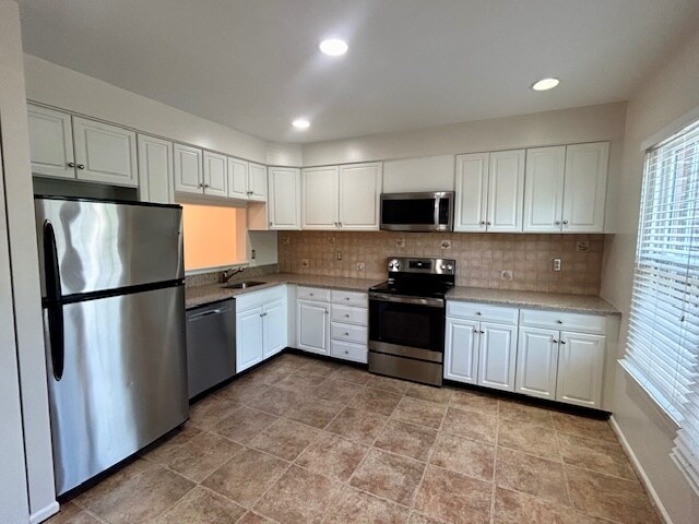 Building Photo - 23 Roger Valley Ct