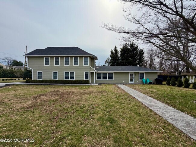 Building Photo - 41 Brookwillow Ave