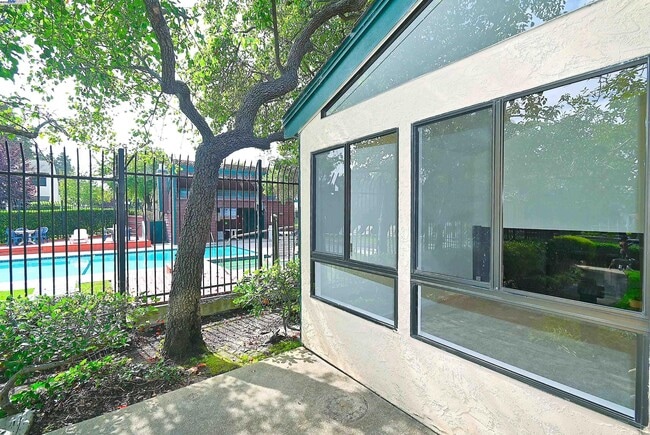 Building Photo - 1117 Ironwood Rd