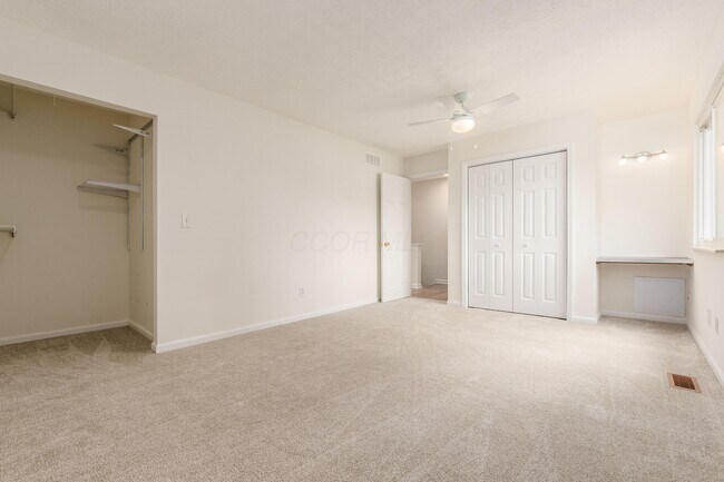 Building Photo - 8407 Covered Wagon Ct