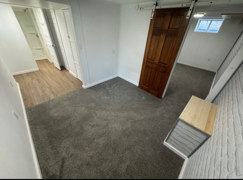 Building Photo - 705 Taylor Ave