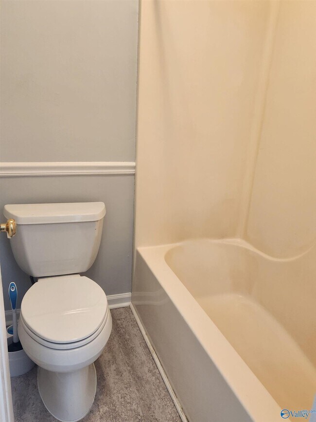 Building Photo - 106 Longleaf Ln