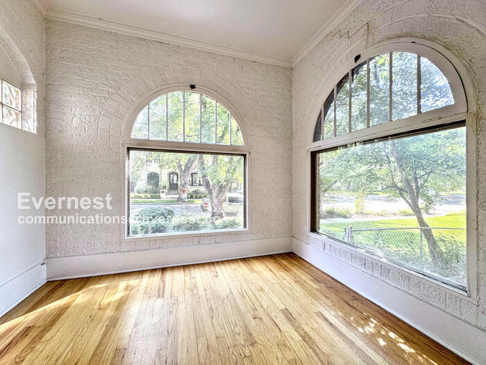 Building Photo - 983 S Gilpin St