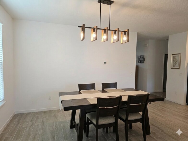 Building Photo - 1437 Lachlan Cir