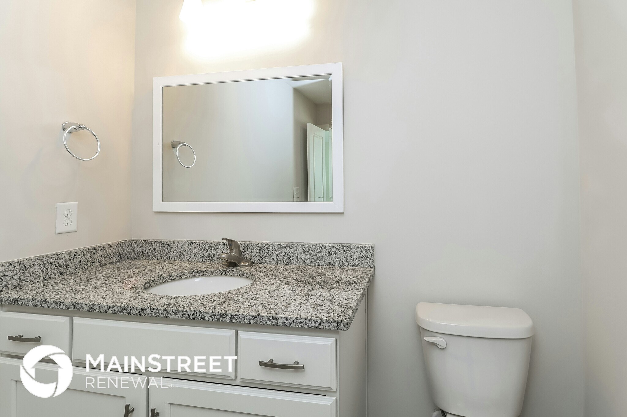 Building Photo - 714 E Georgia Ave