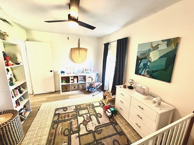 Building Photo - 1610 Smith Dr
