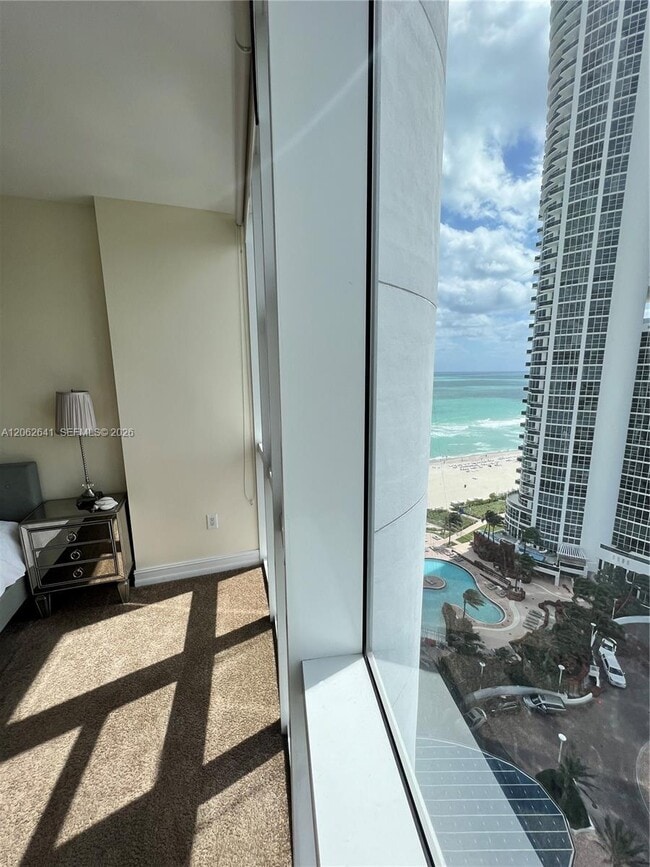 Building Photo - 18201 Collins Ave