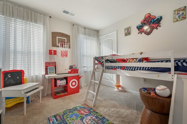 Building Photo - 193 Currant Cir