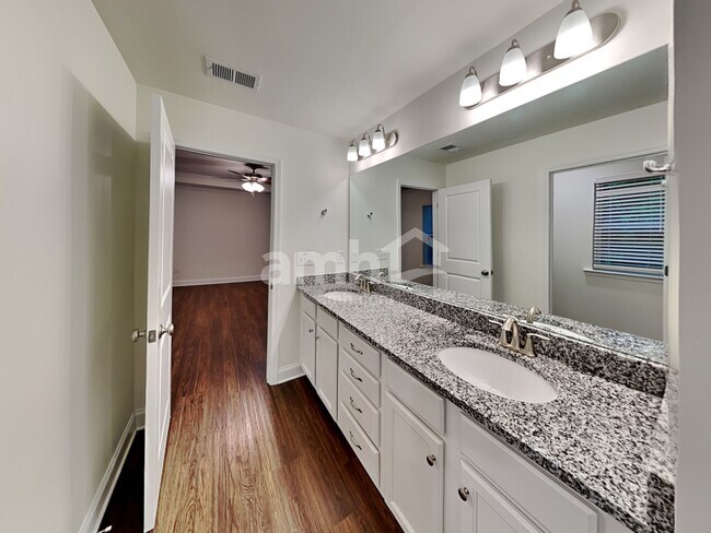Building Photo - 229 Rivulet Dr