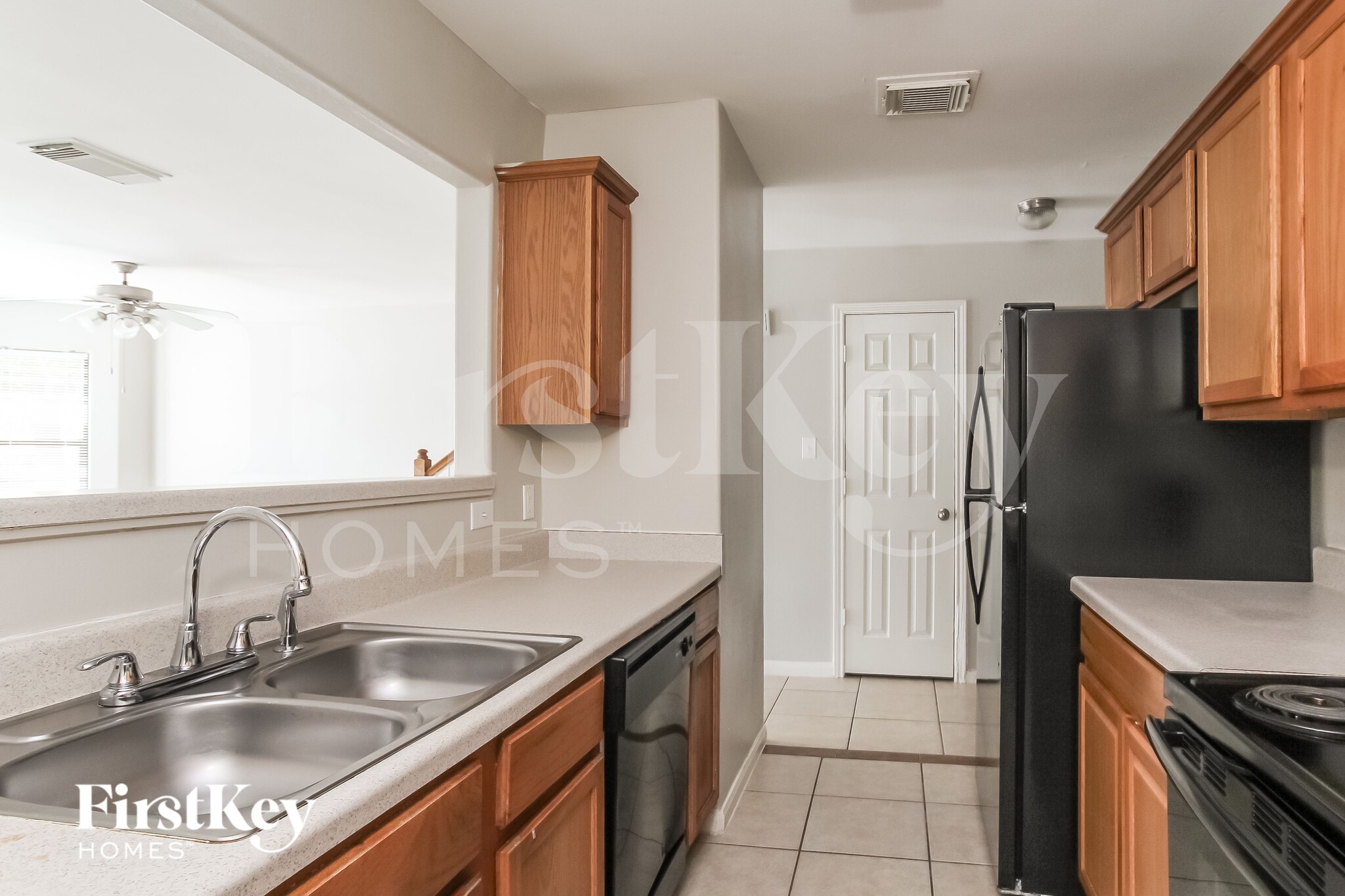 Building Photo - 2935 La Estancia Ln
