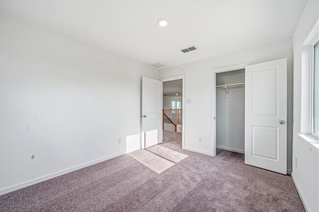 Building Photo - 22135 Rangemore Dr