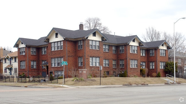 Primary Photo - 3805 Delaware St