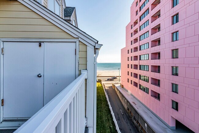 Building Photo - 360 Revere Beach Blvd