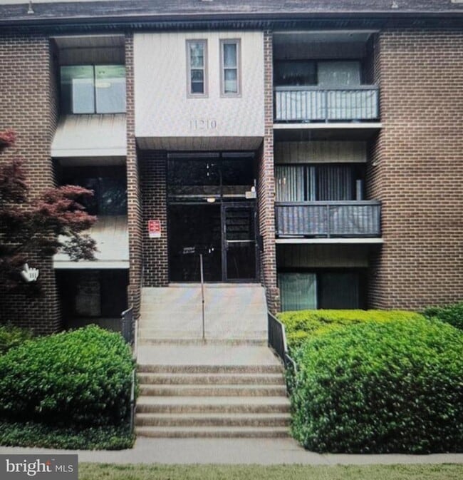Building Photo - 11210 Cherry Hill Rd