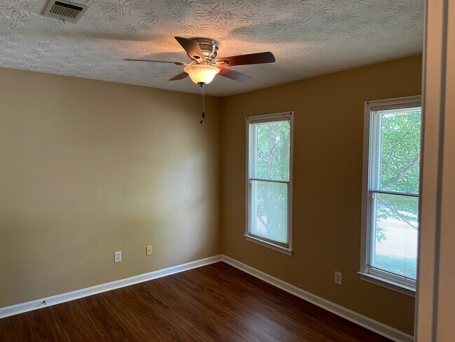 Building Photo - 4031 Dream Catcher Dr