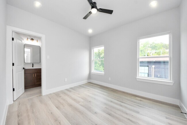 Building Photo - 6814 Del Rio St