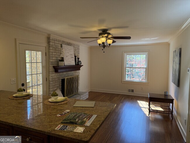 Building Photo - 1610 Old Mill Crossing NE