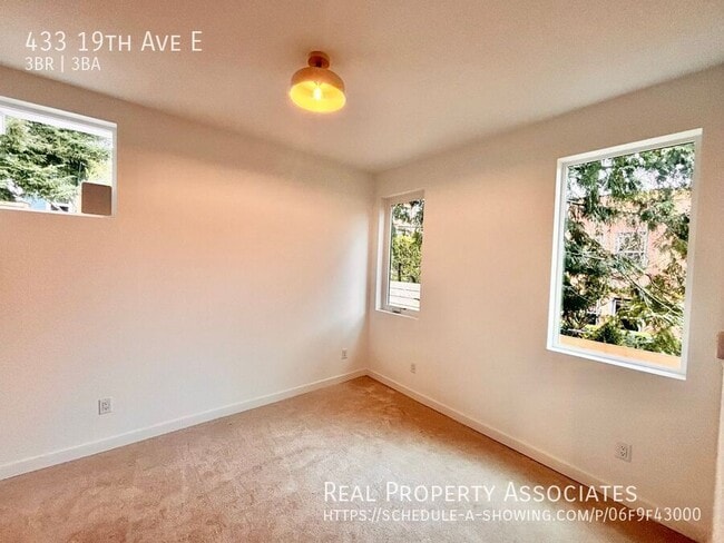 Building Photo - 433 19th Ave E