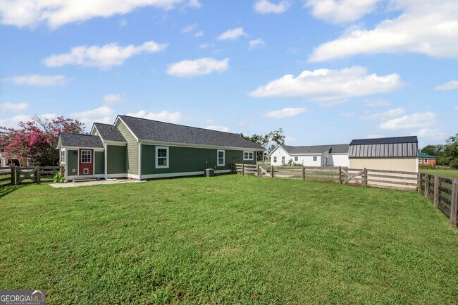 Building Photo - 261 Lagrange St
