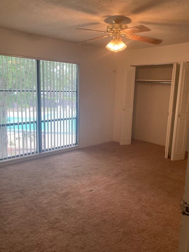 Building Photo - Spacious 1,226 SF Unit - 2 bd / 2 ba near UF - Brandywine Condos