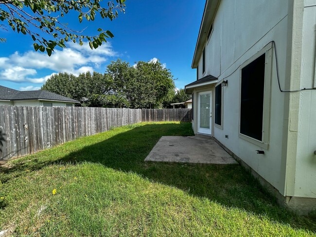 Building Photo - Rare 5 Bedroom in Crystal Knoll Georgetown