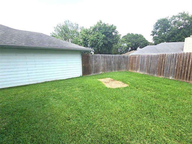 Building Photo - 11130 Thunderhaven Dr