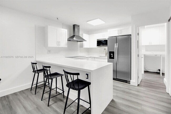 Building Photo - 870 SW 129th Pl