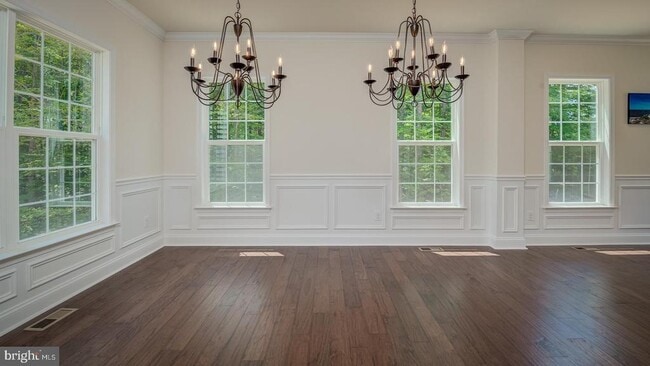 Building Photo - 8371 Jill Brenda Ct