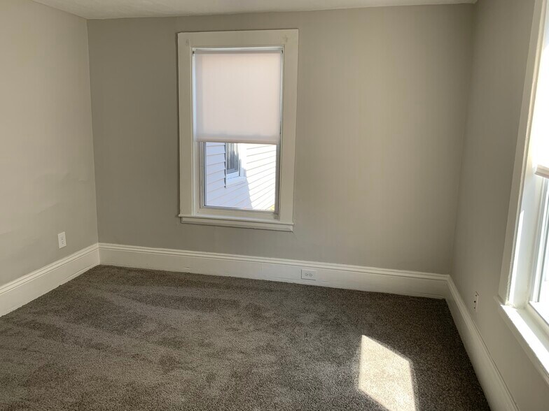 Building Photo - 22 Greylock Rd