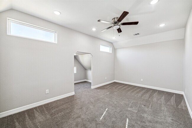 Building Photo - 4908 McKinney St
