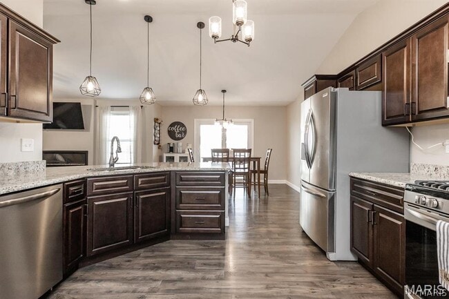 Building Photo - 3505 Chippewa Dr