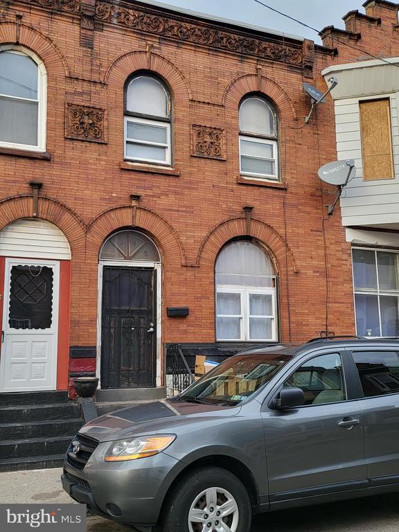 Primary Photo - 2345 Nicholas St