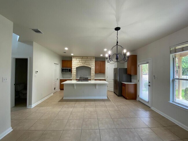 Building Photo - 3806 Juniper Hills St