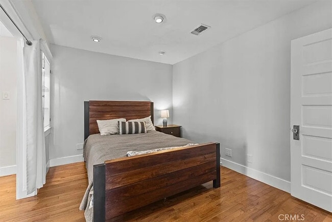 Building Photo - 228 Jacaranda Pl