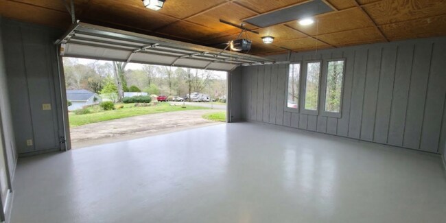 Building Photo - Beautiful Ranch Style Home!