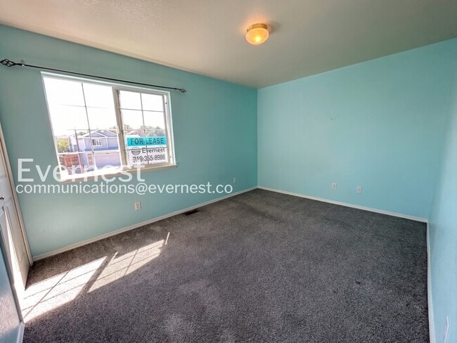 Building Photo - 6598 Fielding Terrace