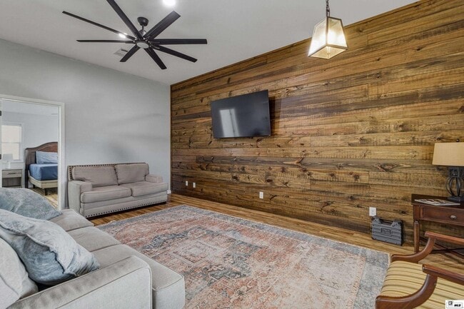 Building Photo - 6391 Paulette Pipes Rd