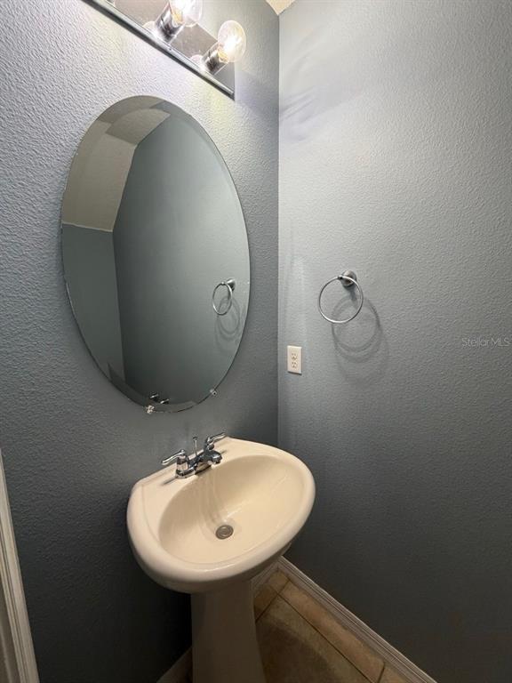 Building Photo - 118 Miro Dr